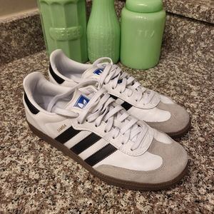 Womens Adidas White Samba Sneakers Size 9